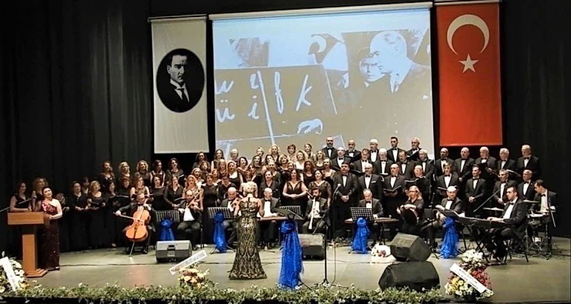 Türk Sanat Müziği Korosu